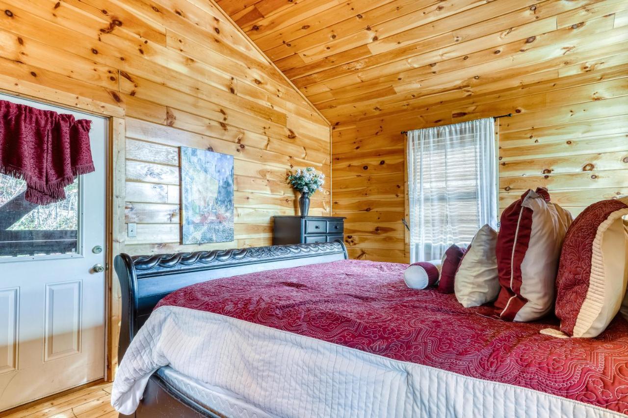 Harrisons Hideout Villa Пиджен Фордж Екстериор снимка