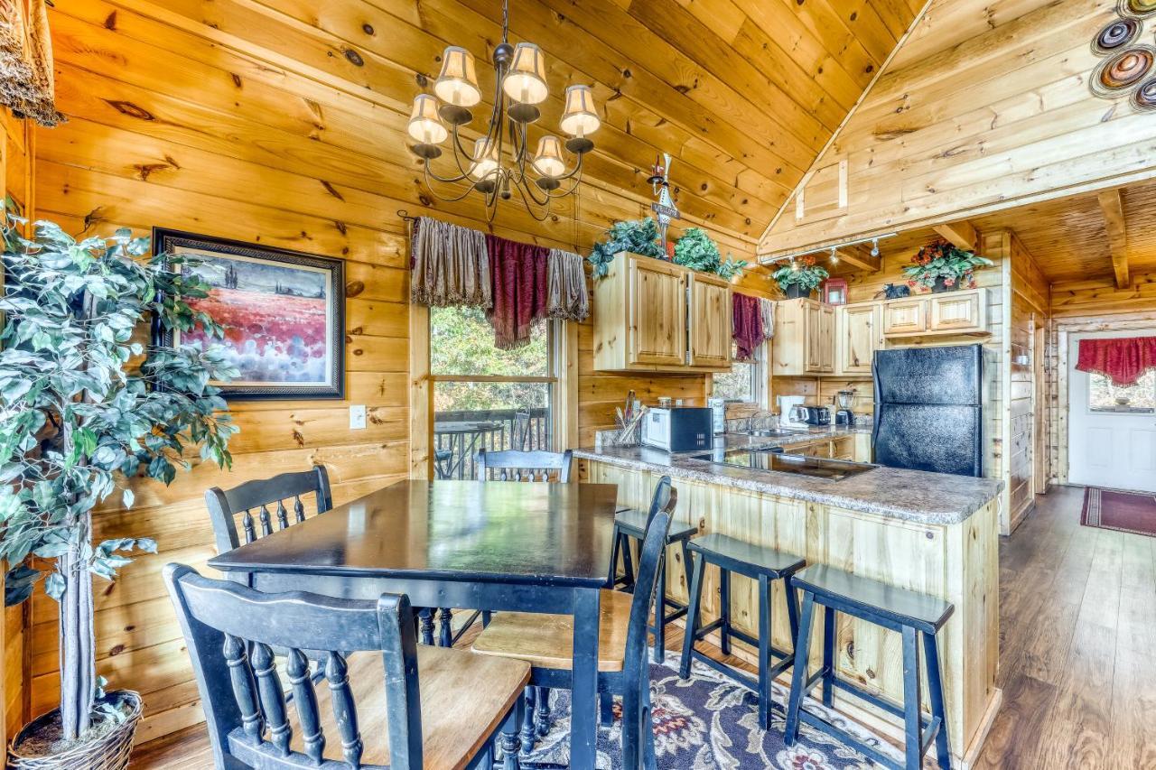 Harrisons Hideout Villa Пиджен Фордж Екстериор снимка
